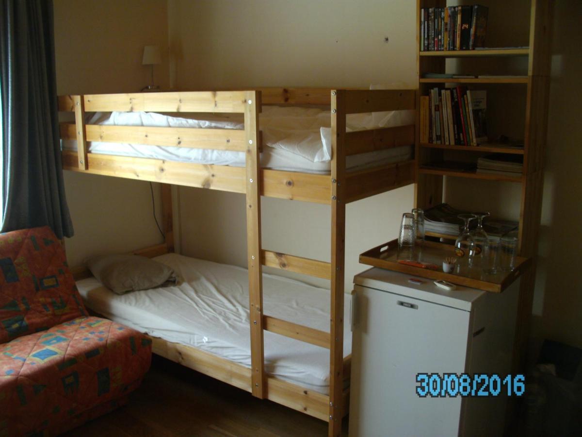 L'Appartement & Dortoir Chez Jean-Luc Baelen Esterno foto